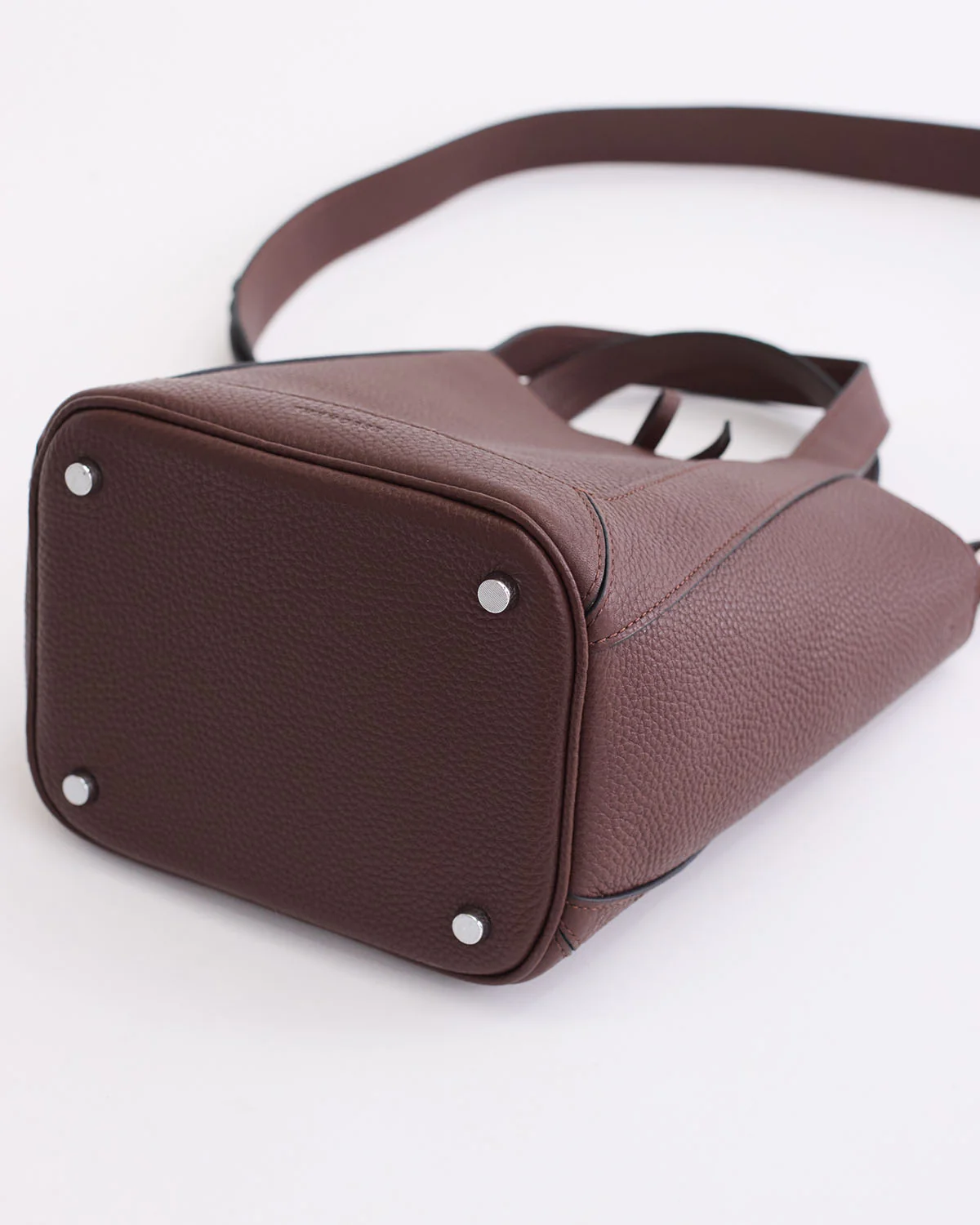 Alexie Tote: Coffee Pebbled Leather - Image 10