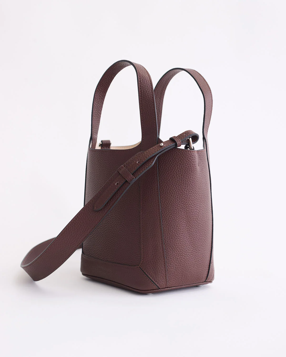 Alexie Tote: Coffee Pebbled Leather - Image 4