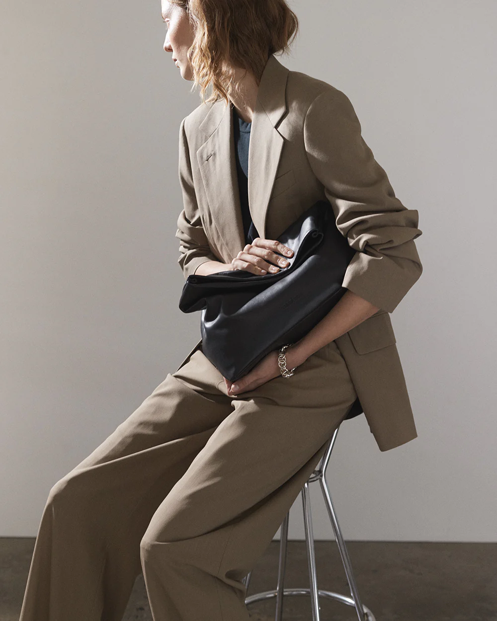 Benny Fold Clutch: Black - Image 5