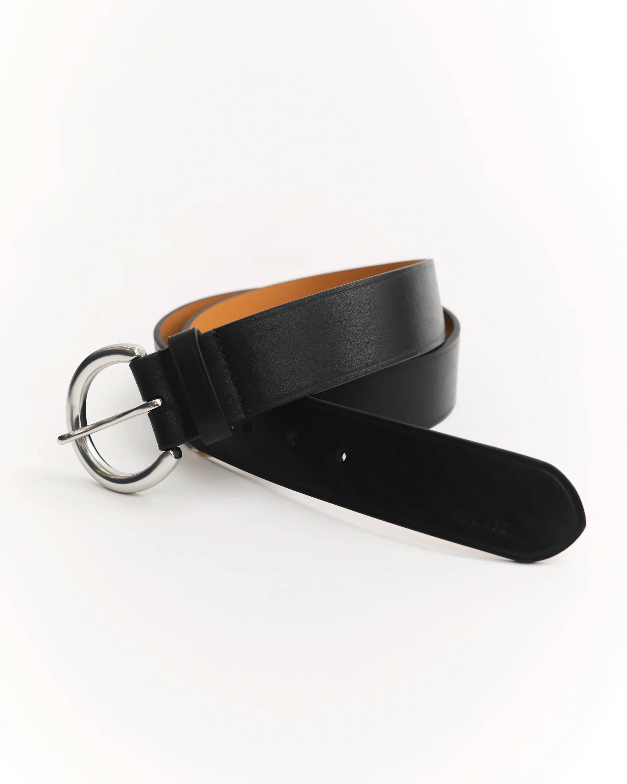 Classic Leather Belt: Black - Image 4
