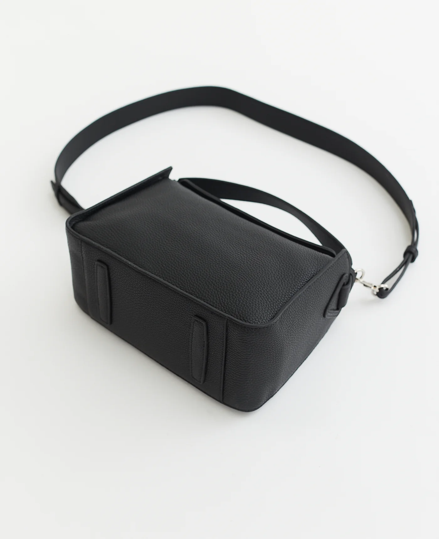 Clementine Bag: Black Pebbled Leather - Image 9