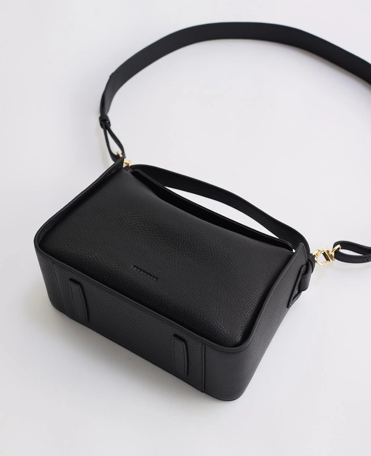Clementine Bag: Black Pebbled Leather with Gold - Image 11