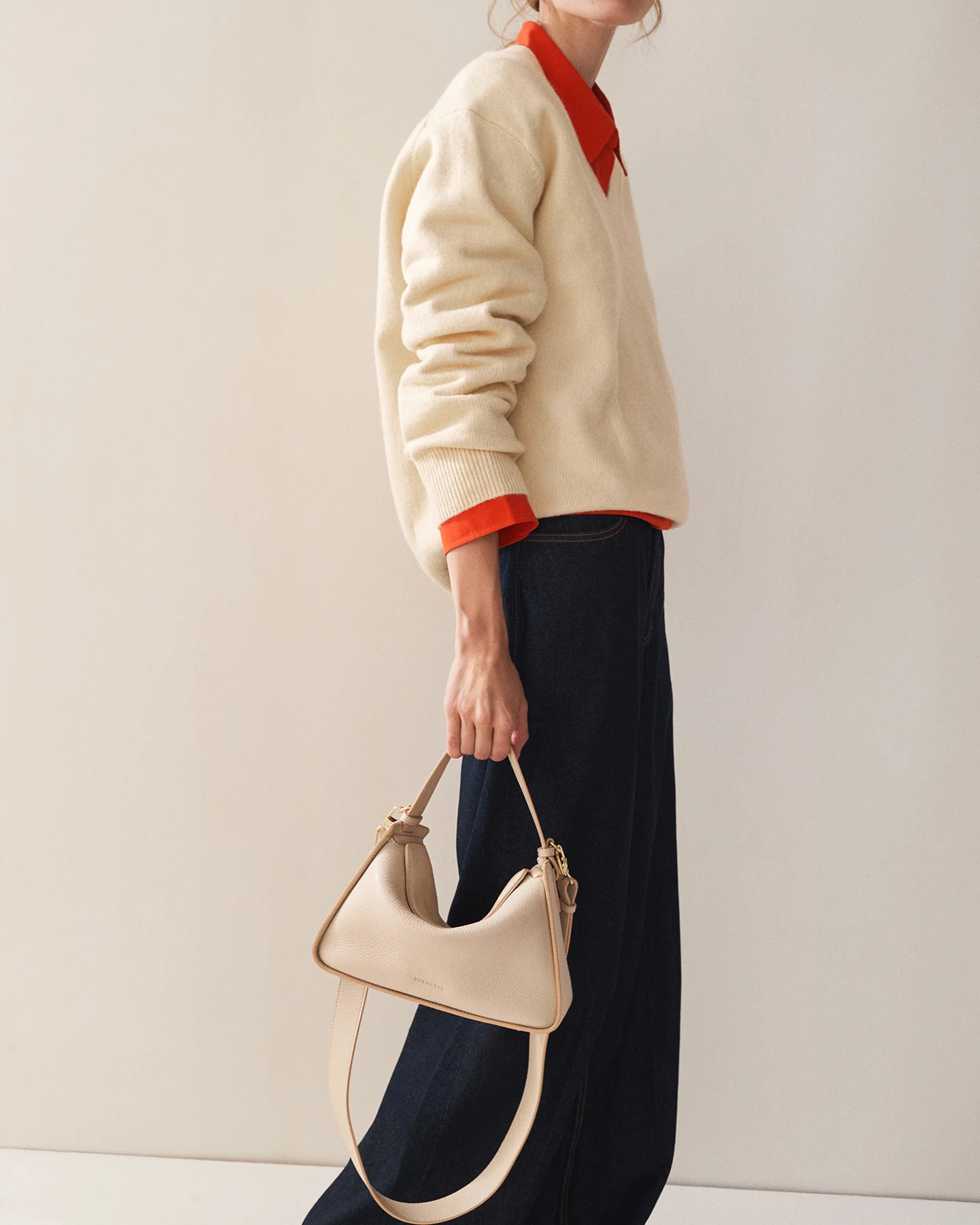 Clementine Bag: Oat Pebbled Leather with Gold - Image 3