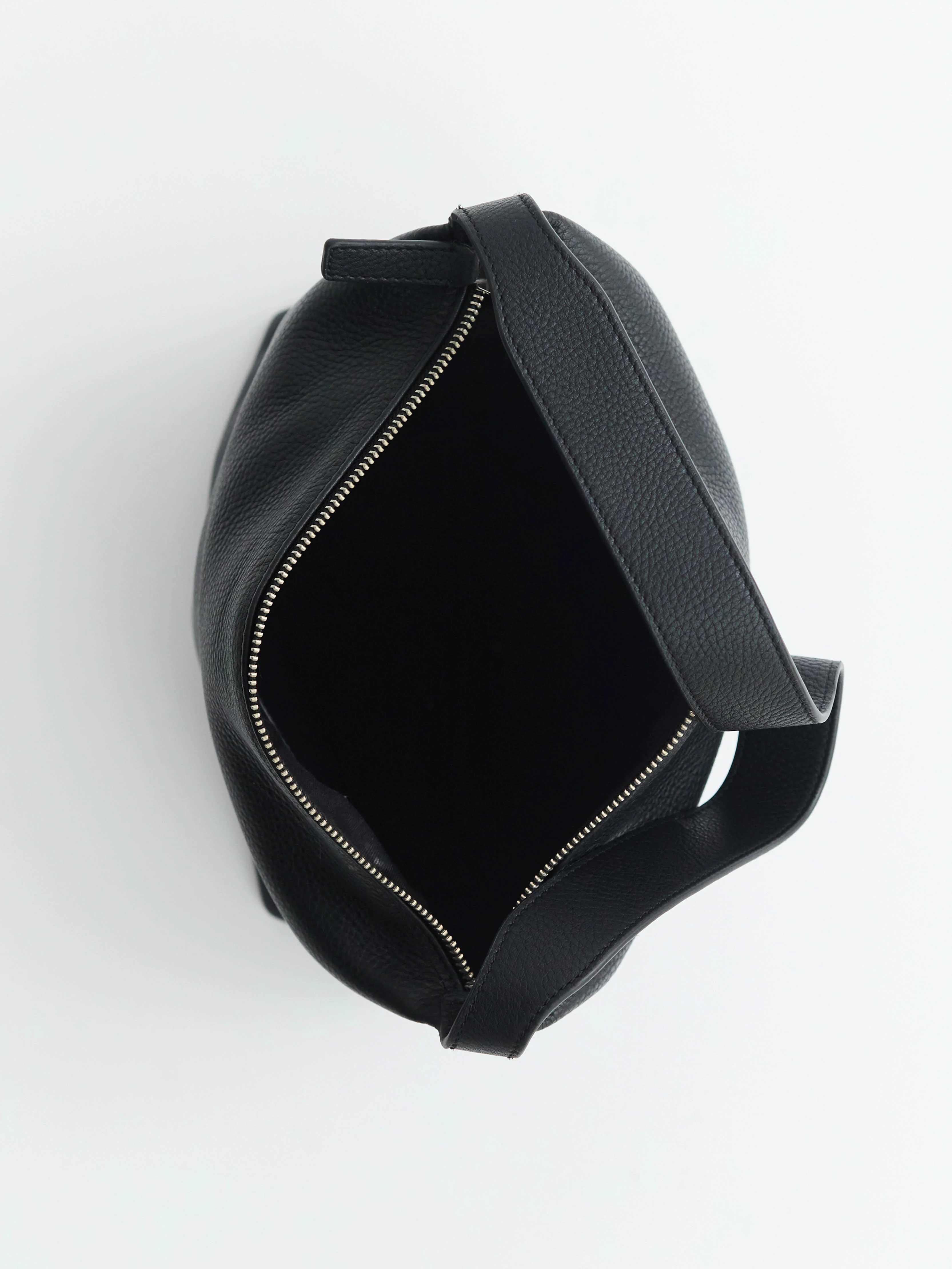Daisy Bag: Black - Image 8