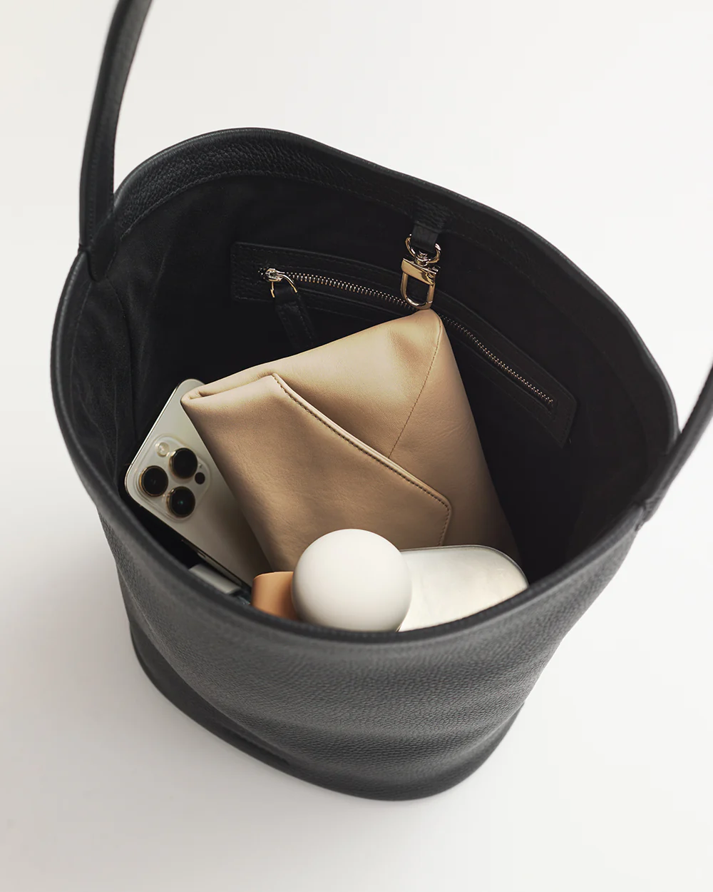 Esme Tote: Black - Image 7