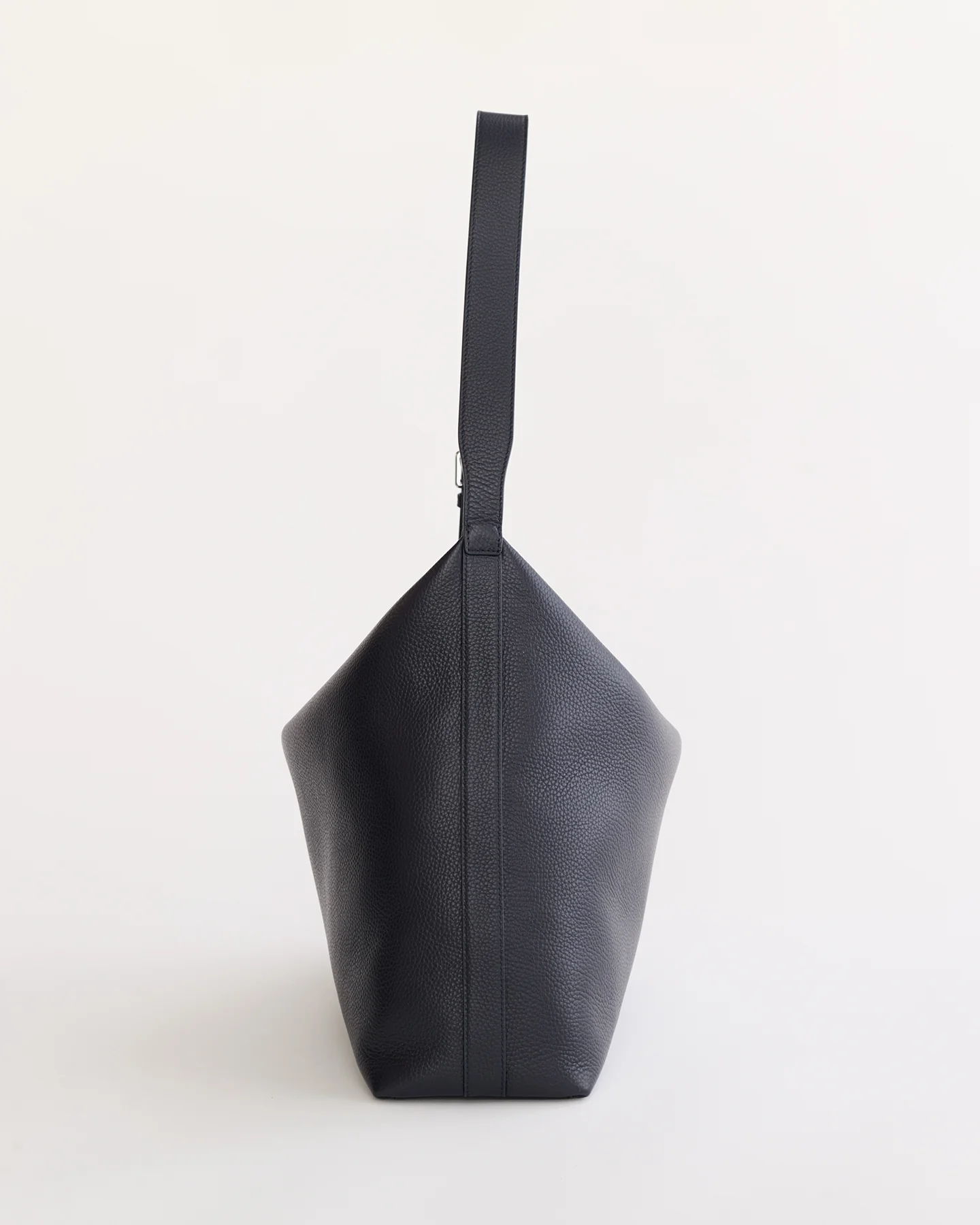 Large Daisy Bag: Navy - Image 4