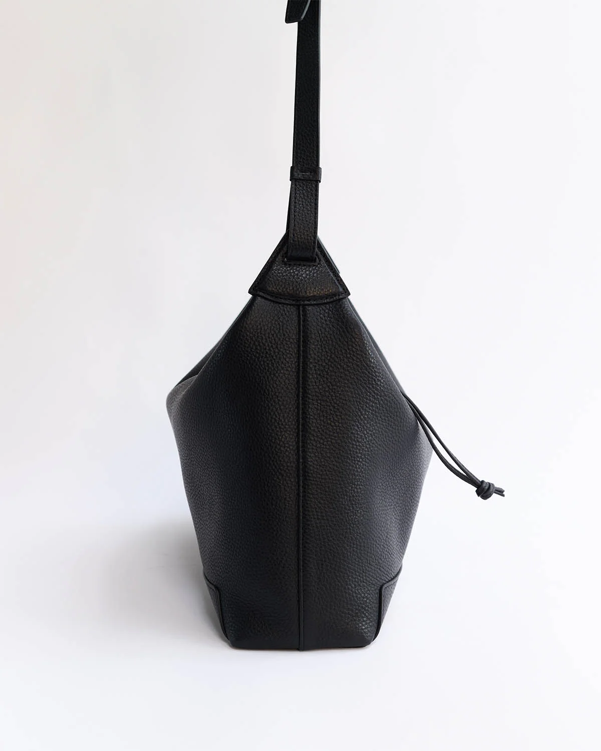Lou Bag: Black Gold - Image 4