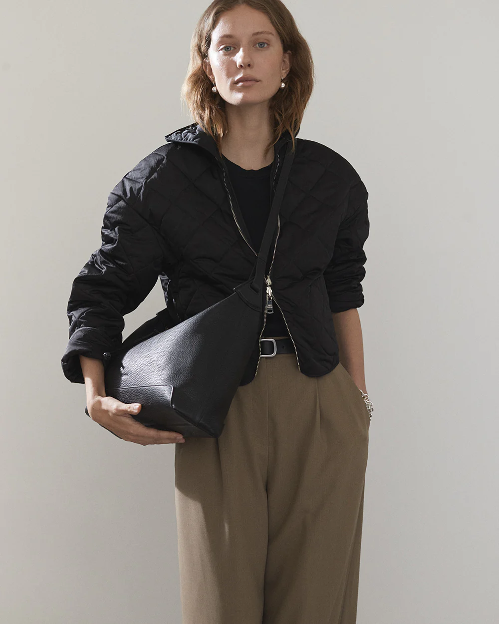 Lou Bag: Black Gold - Image 6