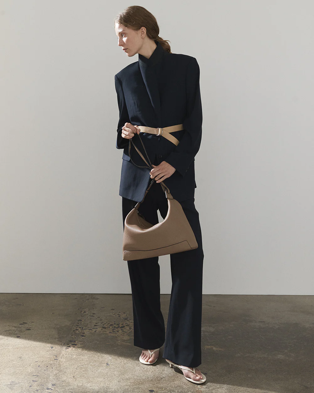 Lou Bag: Taupe - Image 10