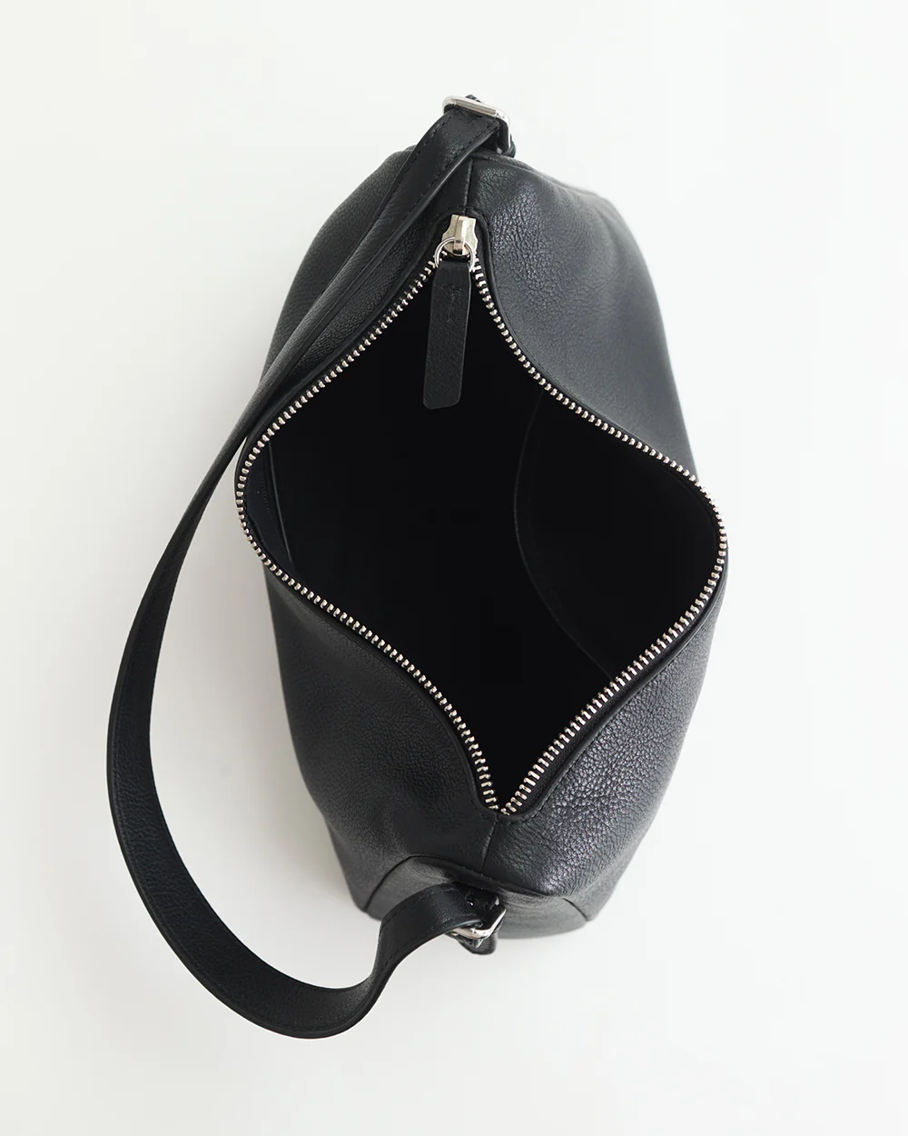 Mini Lottie: Black - Image 9