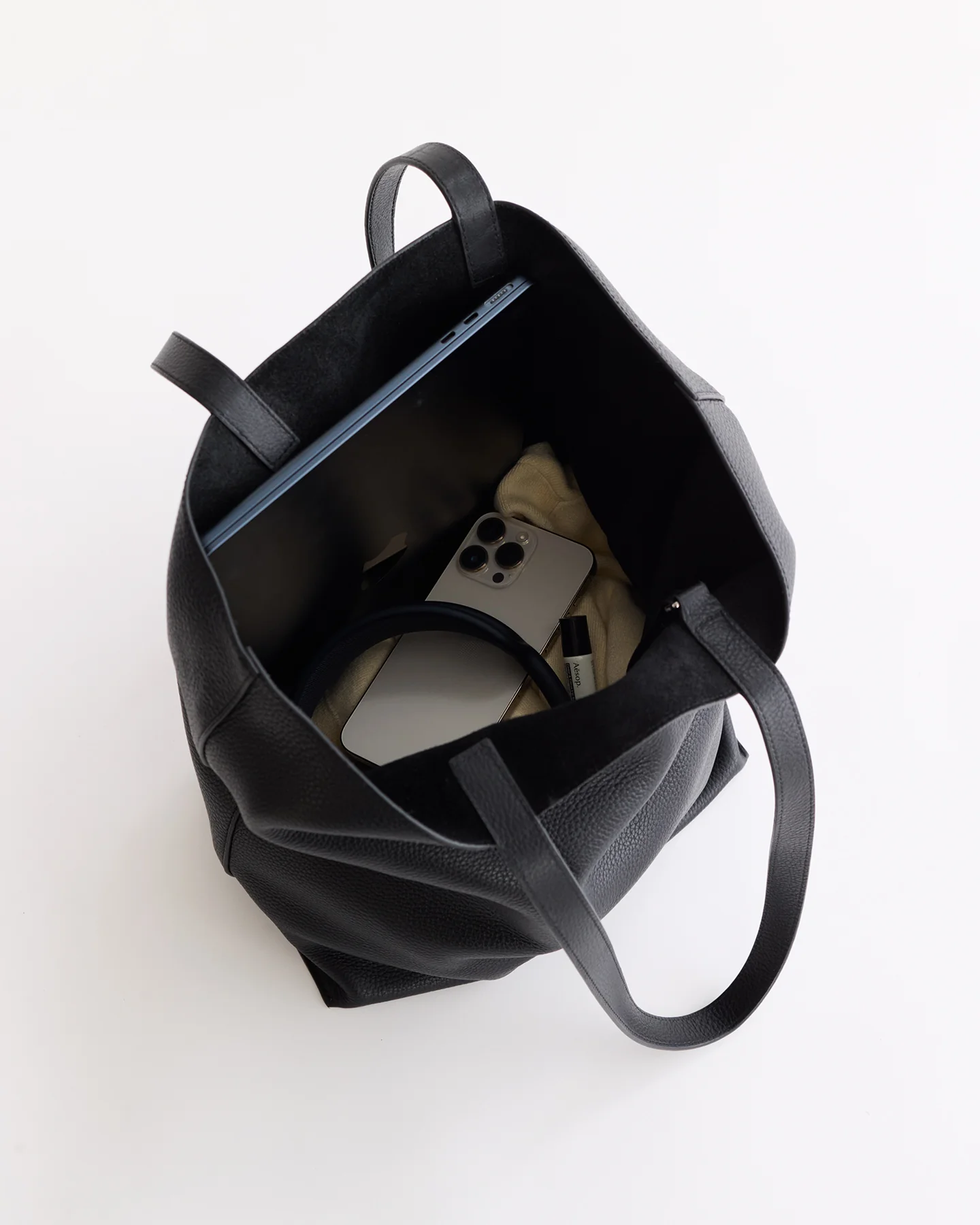 Rumi Tote: Black - Image 11