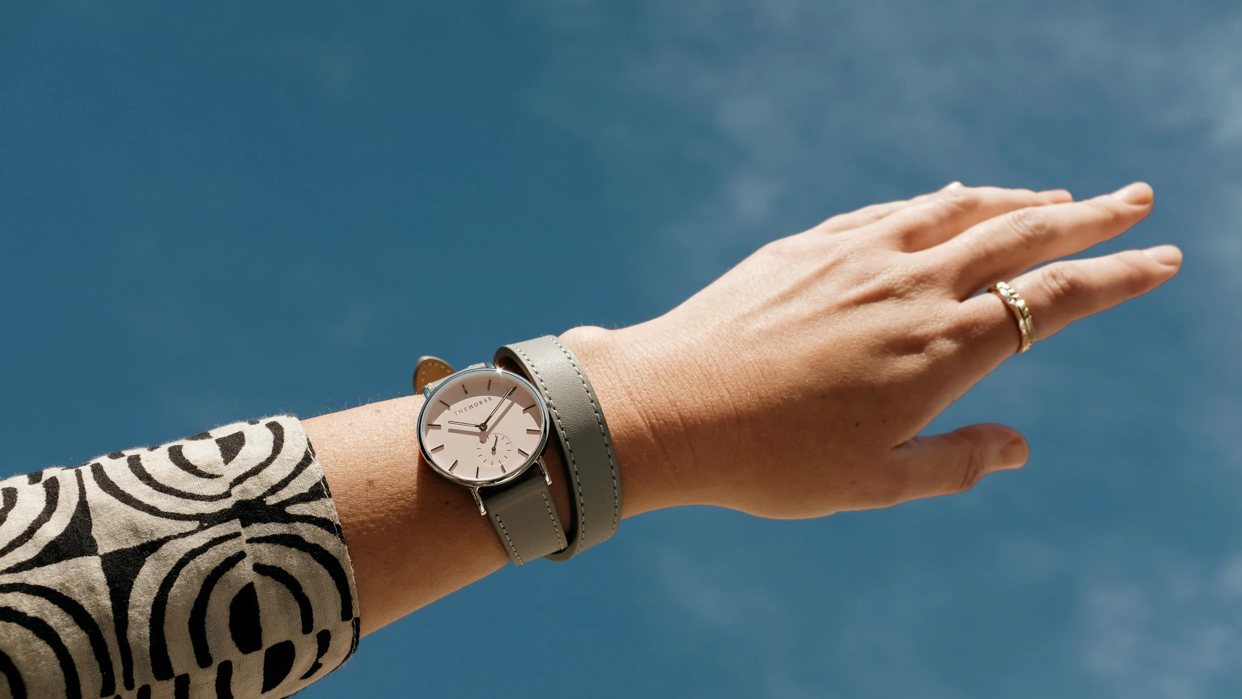 The 16mm Classic Strap: Grey Bracelet/ Silver - Image 4