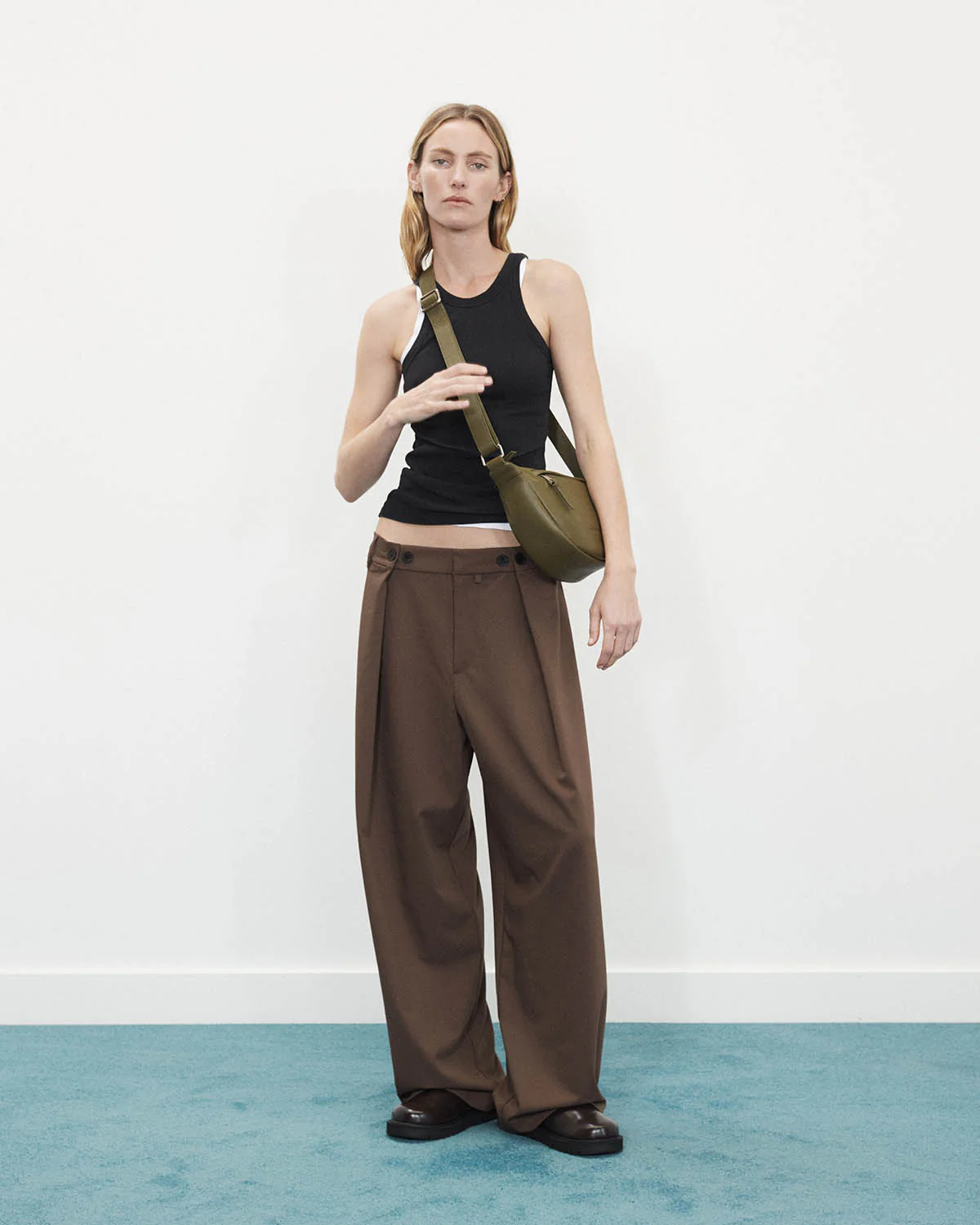 The Leather Sporty Crossbody: Olive - Image 6