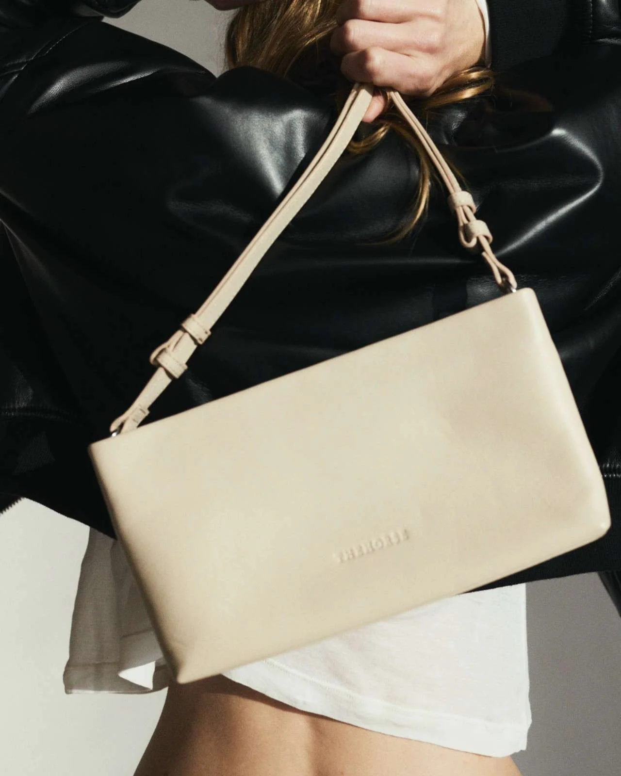 Wes Shoulder Bag: Oat - Image 12